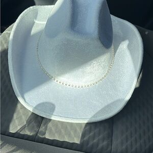 Spirit White Cowboy Hat with Pearl Detail